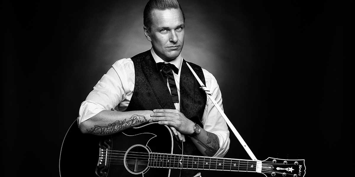 JOHNNY CASH A-LIVE Intimkoncert med Dennis Lydom